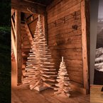 Kreative Holzchristbäume