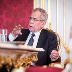 Bundespräsident Dr. Alexander  Van der Bellen im Interview