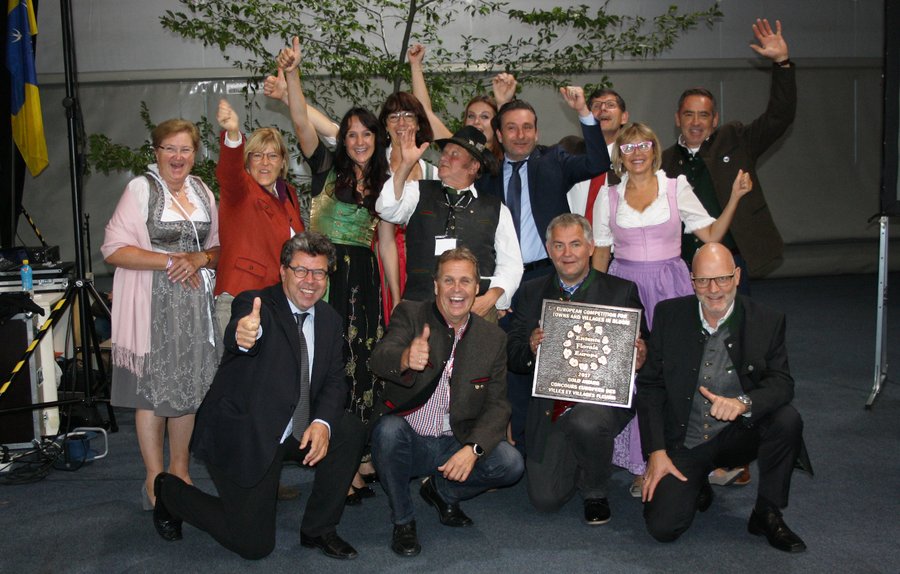 Gro&#223;e Freude bei der St. Antoner Delegation. (Fotos: Elisabeth Zangerl)