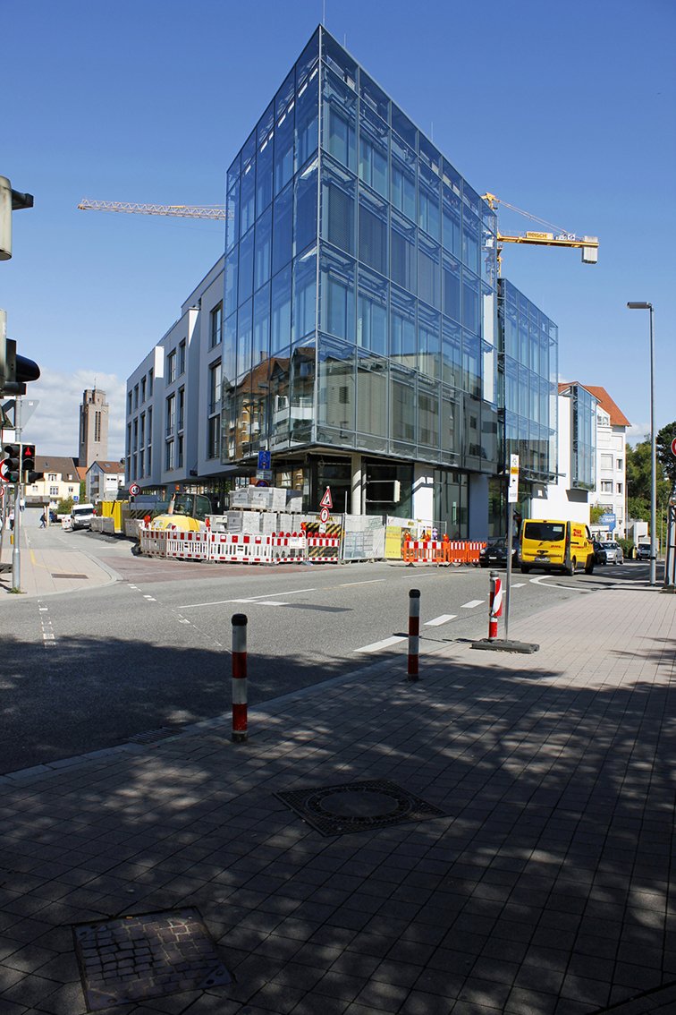 Ärztezentrum mit Bioladen und Penthouse 6